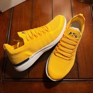 NIB - APL (Size 10) Women's TechLoom Breeze Running Shoes - Marigold/White